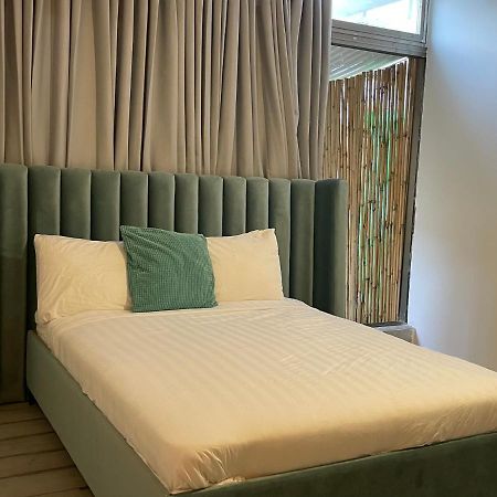Отель Rothschild 79 Petach Tikva Экстерьер фото