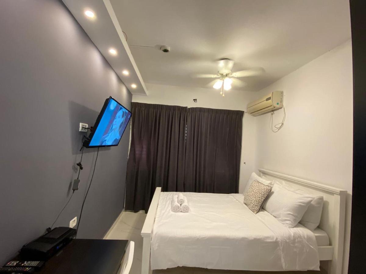Отель Rothschild 79 Petach Tikva Экстерьер фото